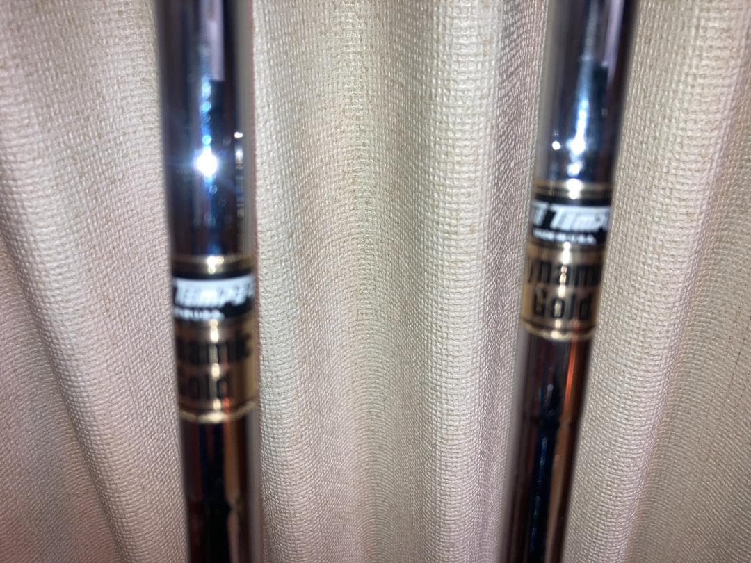 ウェッジ二本、クラブケース（サブバッグ）と練習ボール他