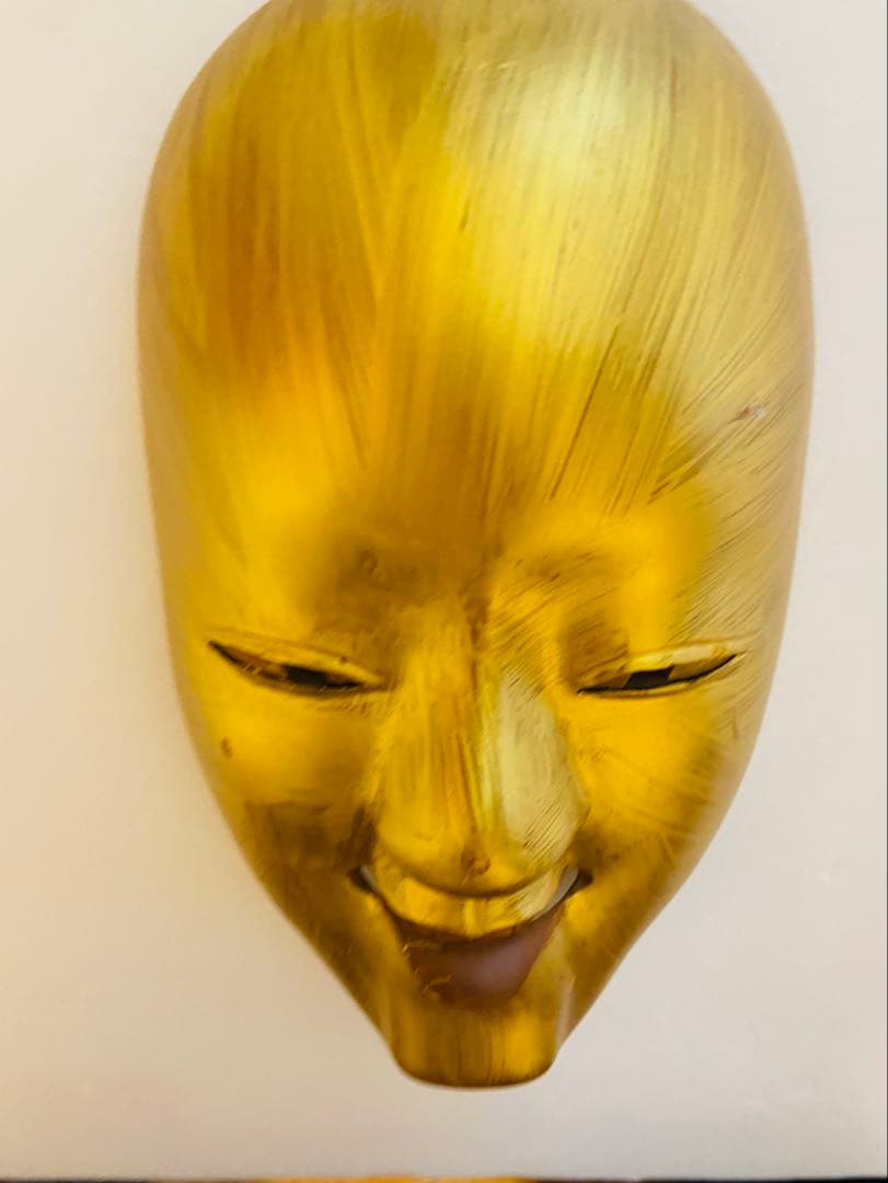 金色の木製能面