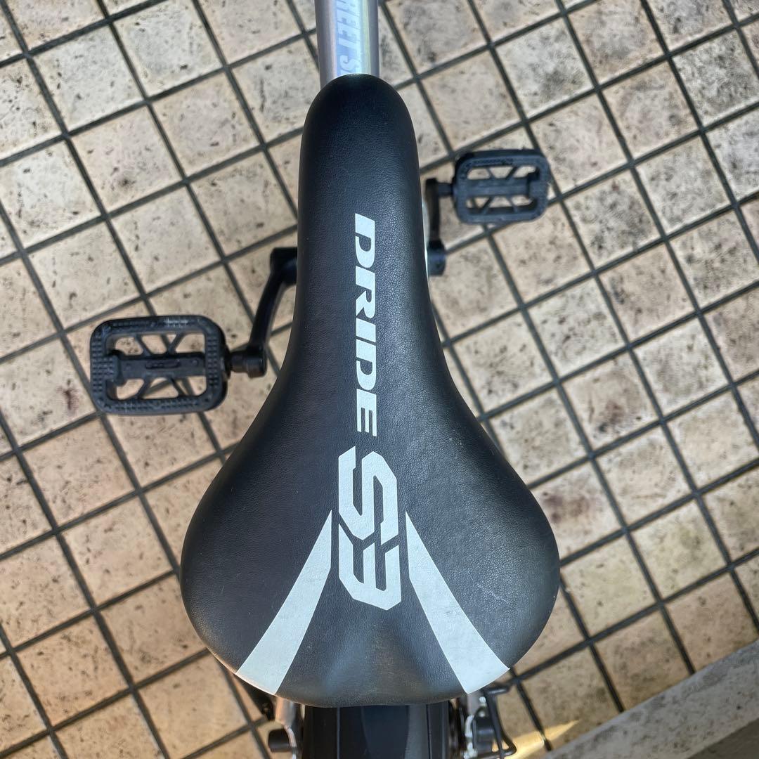 小学生3年生以上　キッズ用自転車 ブラックシルバー 6速ギア付　手渡希望