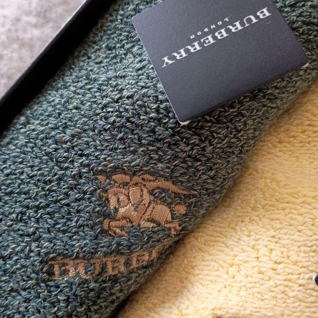 バーバリー　　4枚　　タオルハンカチ　　　チェック　　　②　　セット　　箱