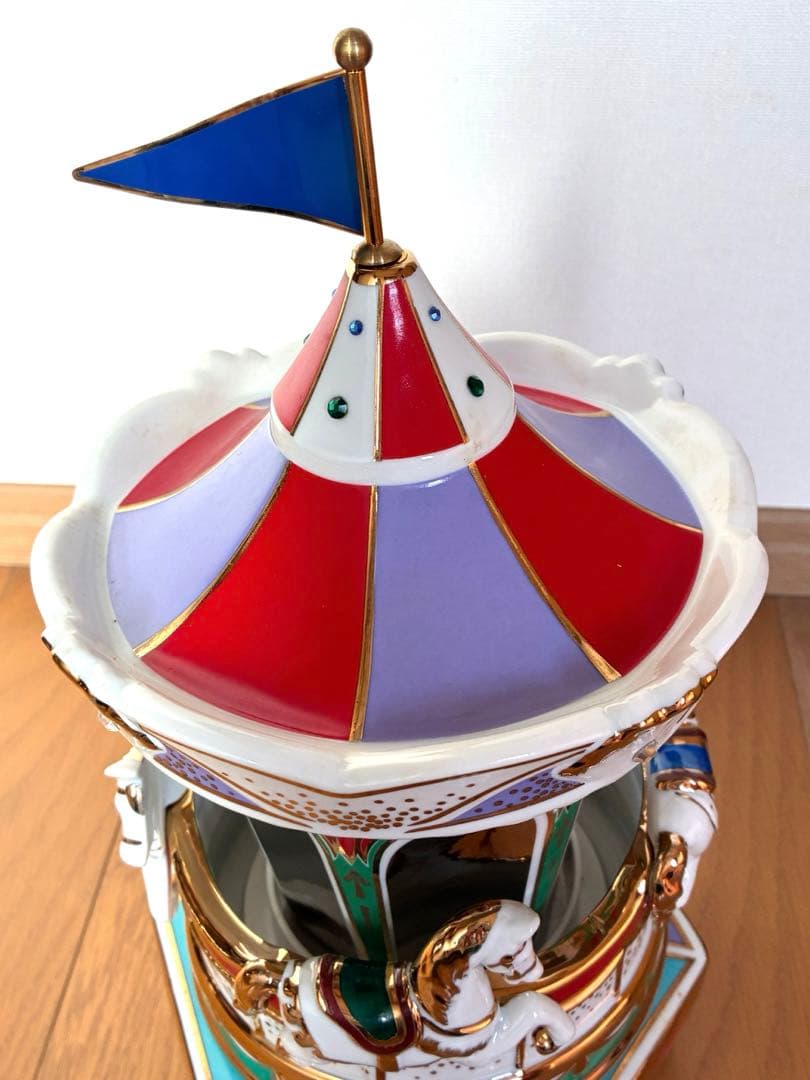 サントリー プレステージ25メリーゴーランド 陶器ボトルのみ オルゴール付き