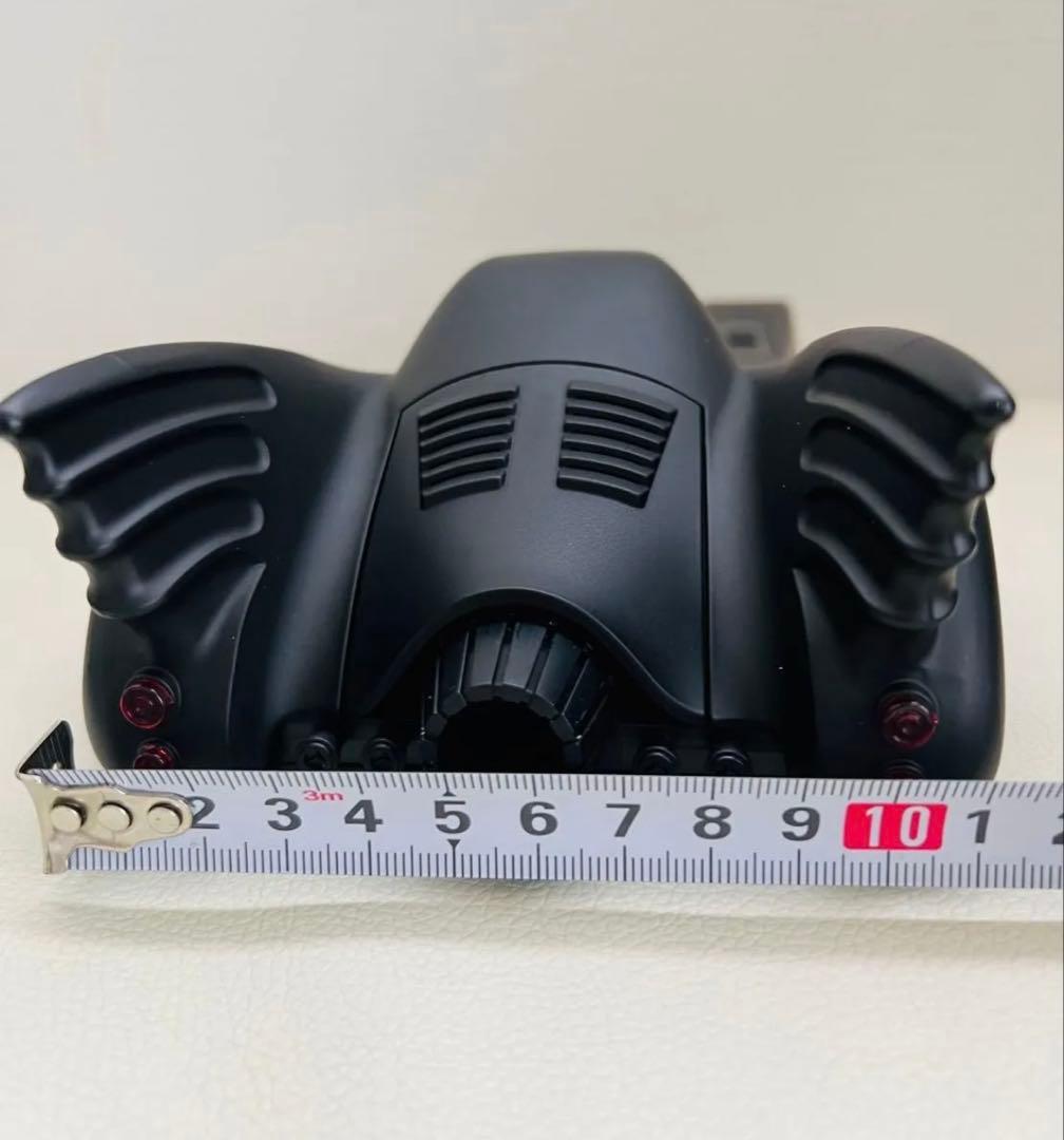 1:18 1989年映画版合金製バットモービル（新品.組立不要）