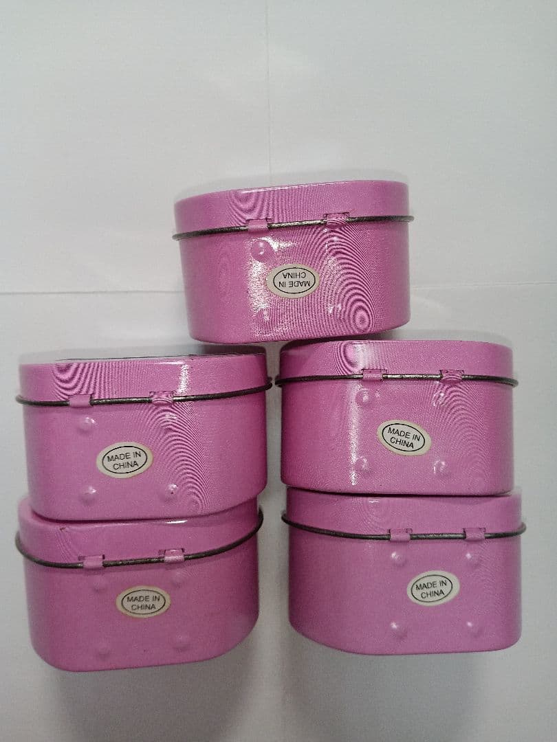 ハッピー　ハローキティ　世界　子犬のお散歩　ファスナーマスコット　6種