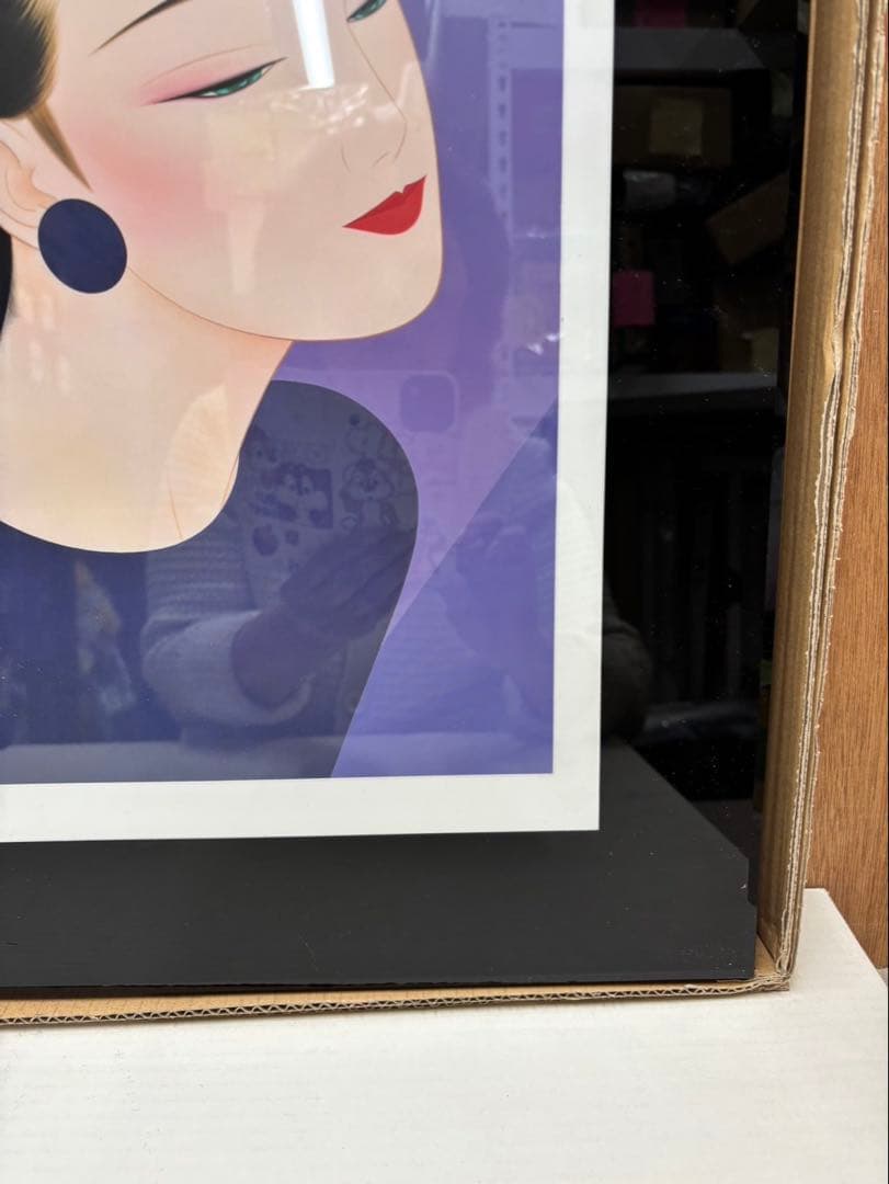 ガラストップフレーム入り 鶴田一郎