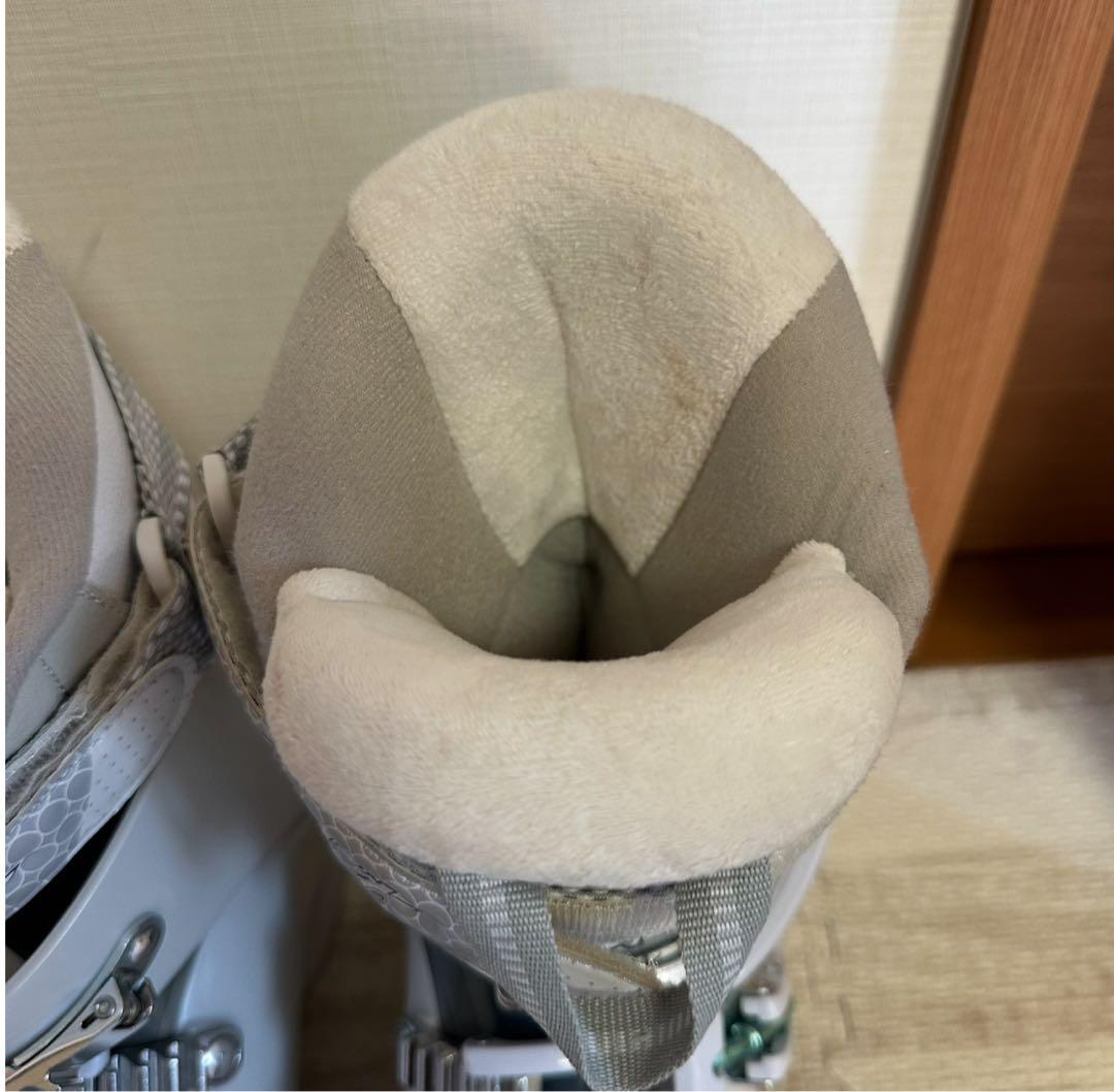美品 Hart HART DIVA 女性用スキー用ブーツ ホワイト 23cm