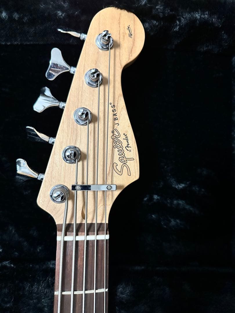 週末セール！5連ペグ SQUIER Affinity Jazz Bass V