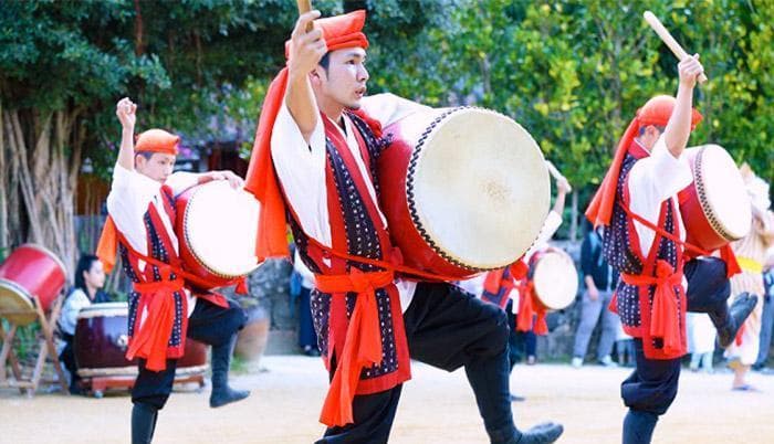 新品未使用(送料無料)28.980円　Nエイサー大太鼓39cm撥付き　跳跳ね♪