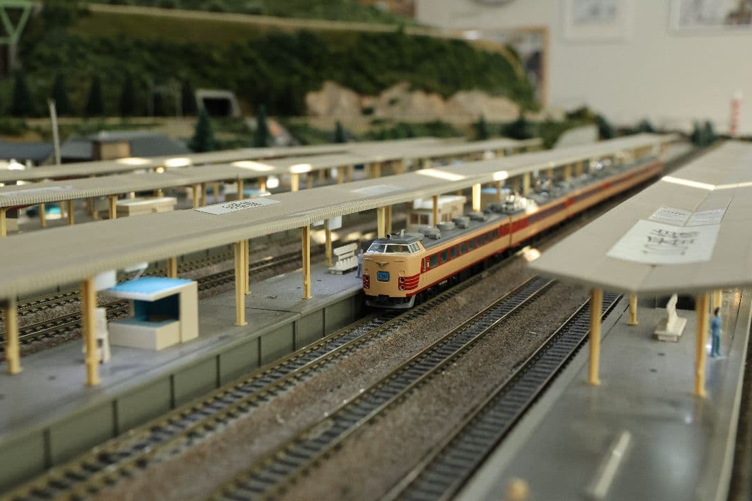 TOMIX JR 485系特急電車(新潟車両センター・T18編成)セット