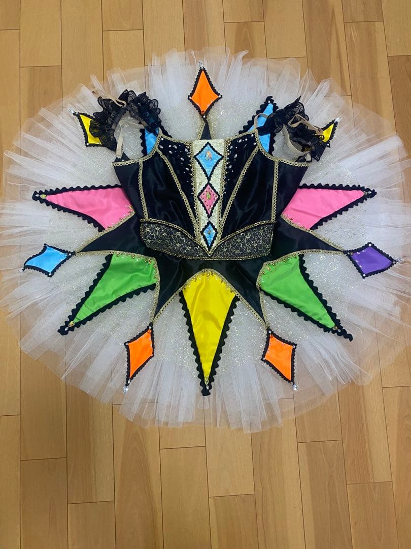 バレエ衣装　アレルキナーダ