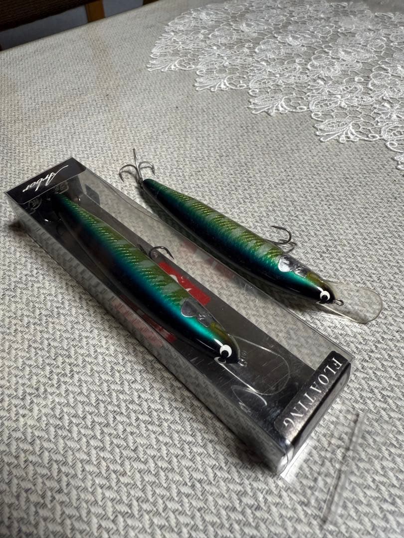 【廃盤、人気サクラマスルアー】アルボル、鬼鱒まとめ売り　新品有り