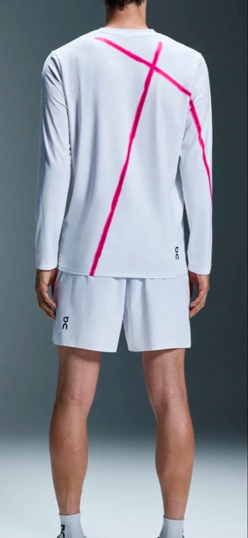 on テニスウェア　海外Sサイズ