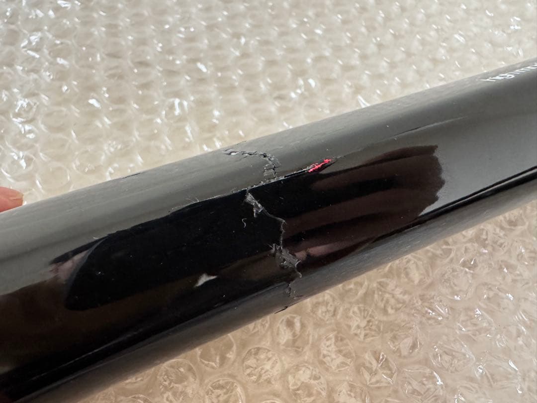 カーボンロードバイクフレームとホイールセット