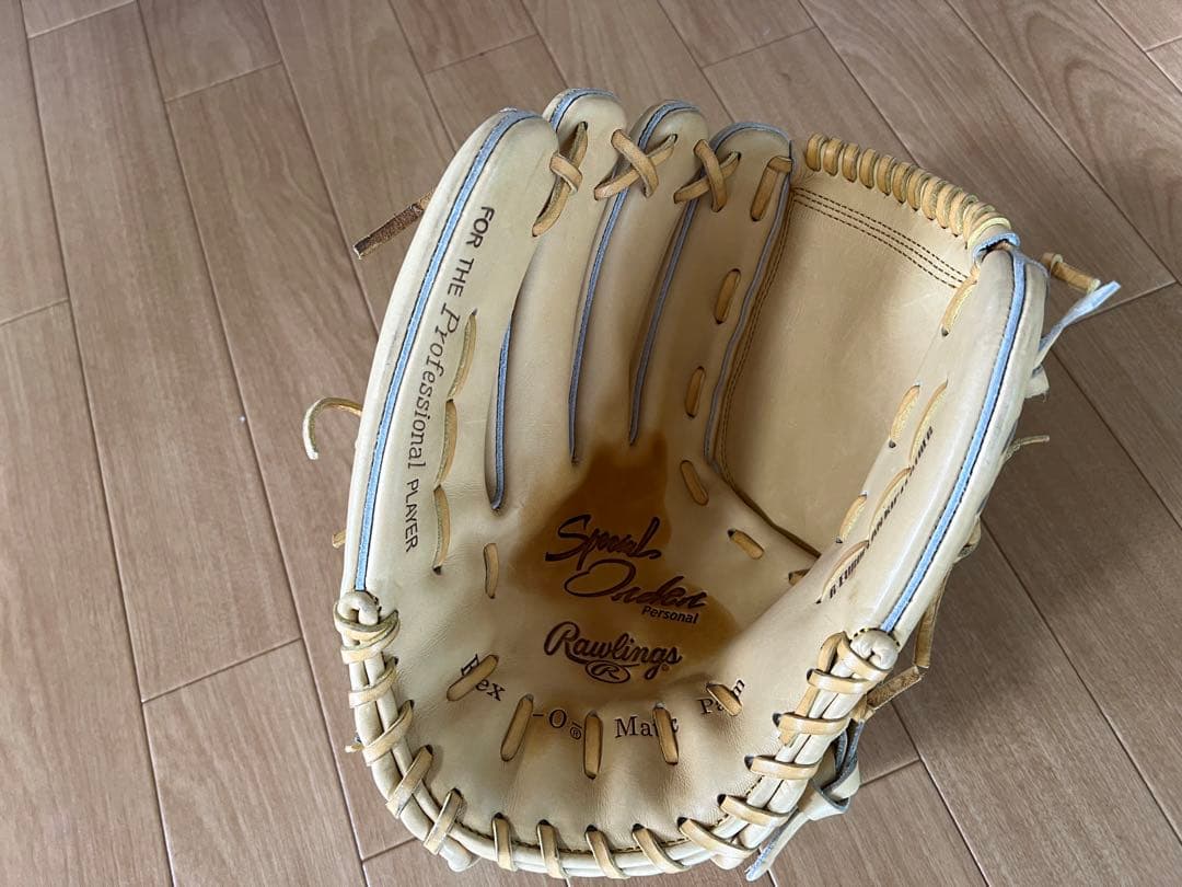 【希少激レア品】元ヤクルトスワローズ石井弘寿投手グラブ