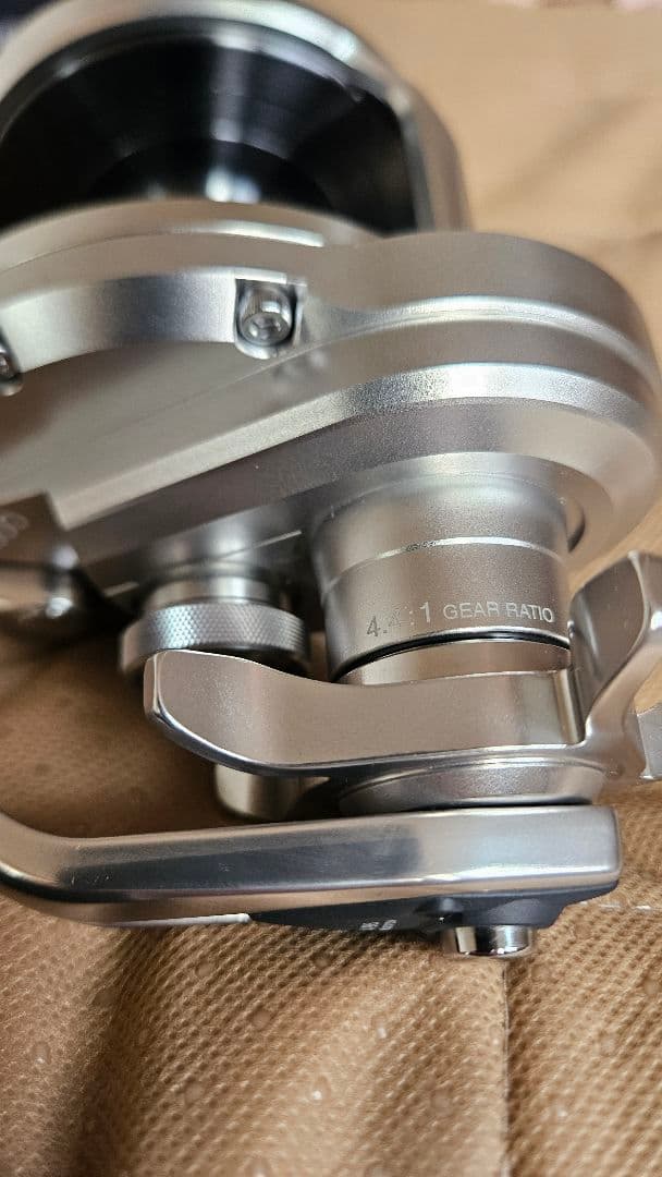 20オシアジガー 4000 中古美品