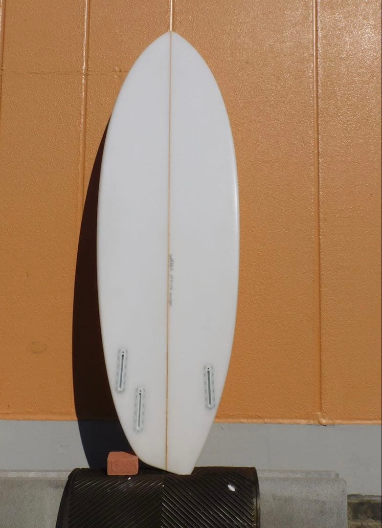 【グーフィー用】McTavish マクタビッシュ サーフボード 非対称 5'8