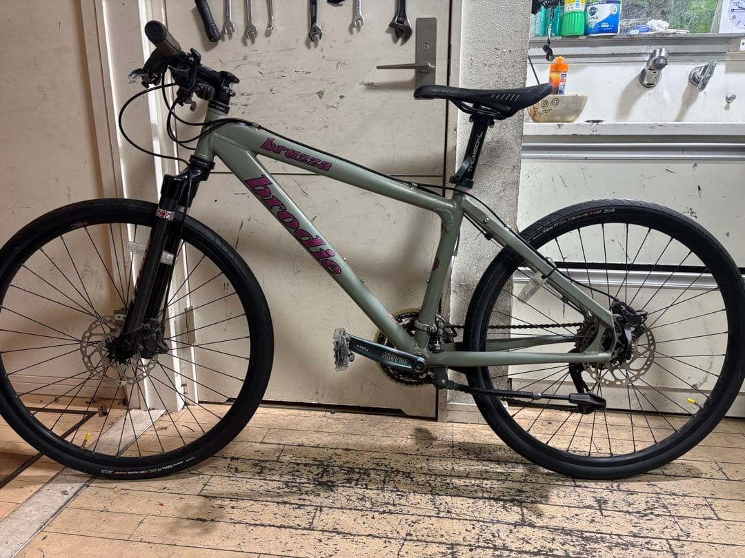 BRODIE BRUZZA マウンテンバイクフロントカーボン仕様