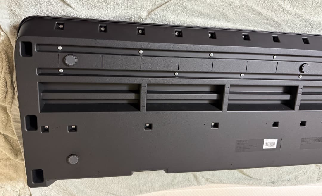 Yu さん専用になりました．YAMAHA MODX8+　ハーフペダルFC3A付き