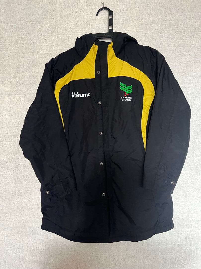 ☆USED☆ アスレタ ウインドブレーカー 140センチ ブラック
