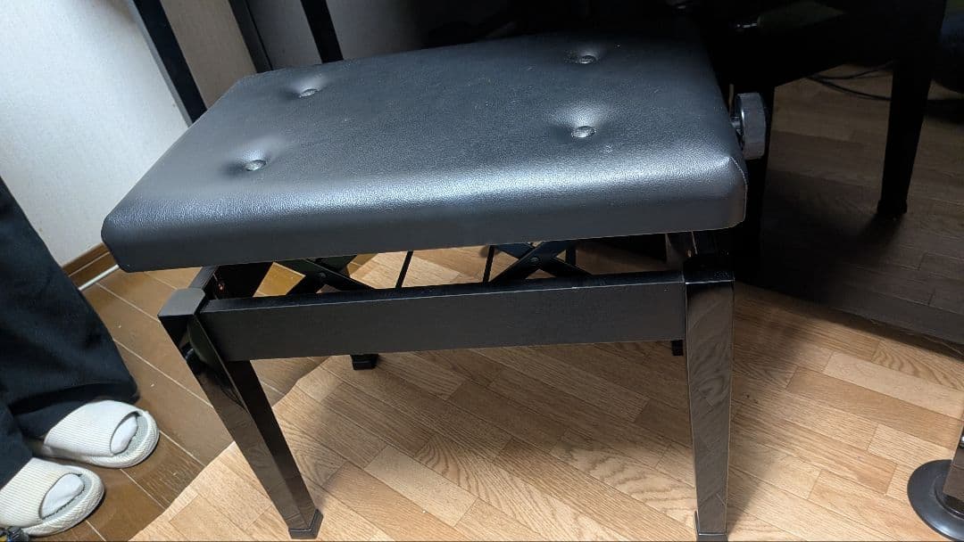 早いもの勝ち！B121SD　消音付き アップライトピアノ 黒