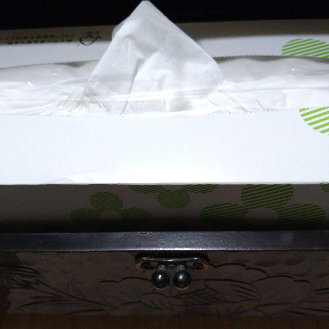 鎌倉彫木製ティッシュボックス 赤黒波模様