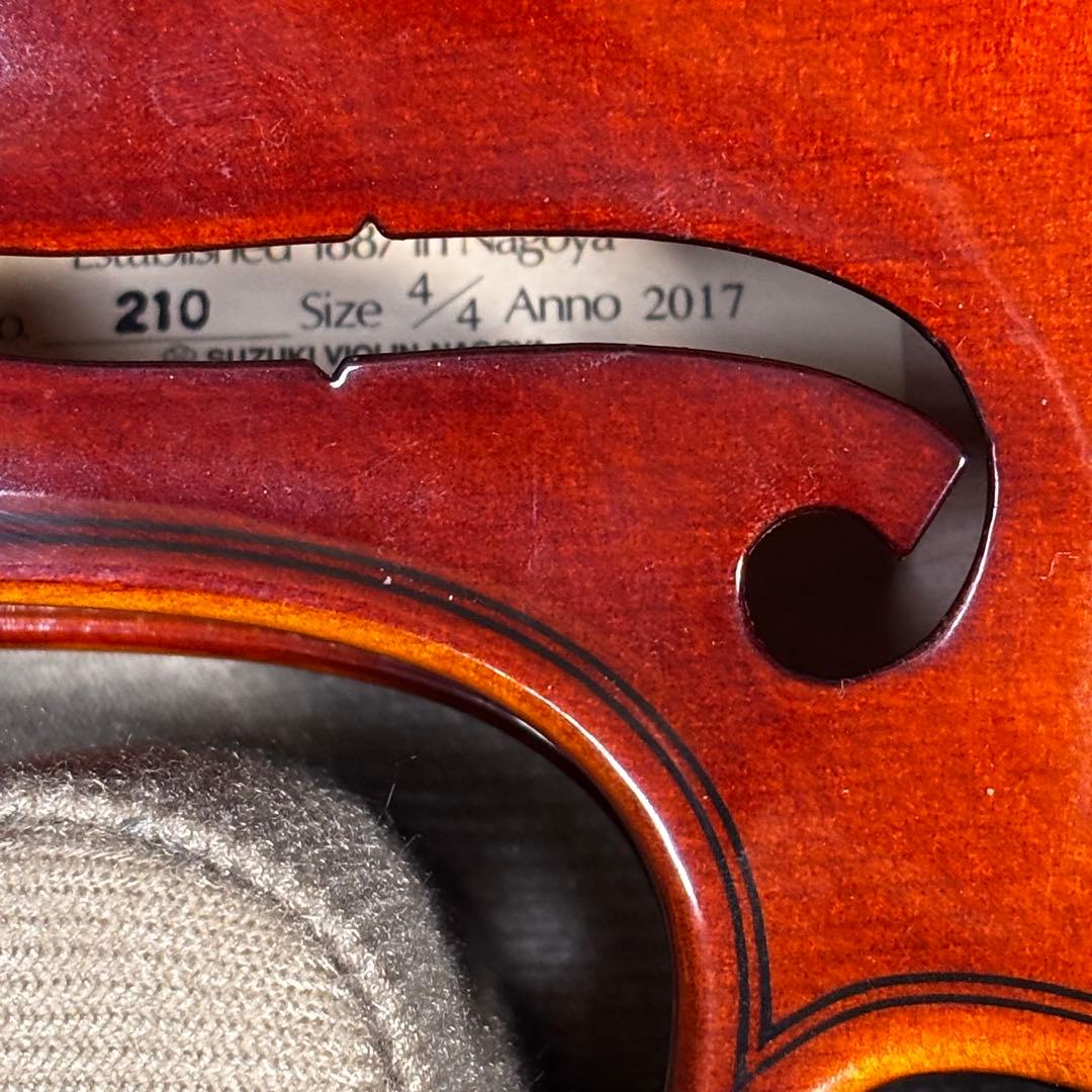 SUZUKI バイオリンNo.210 4/4 2017年 超美品　ニャンコ
