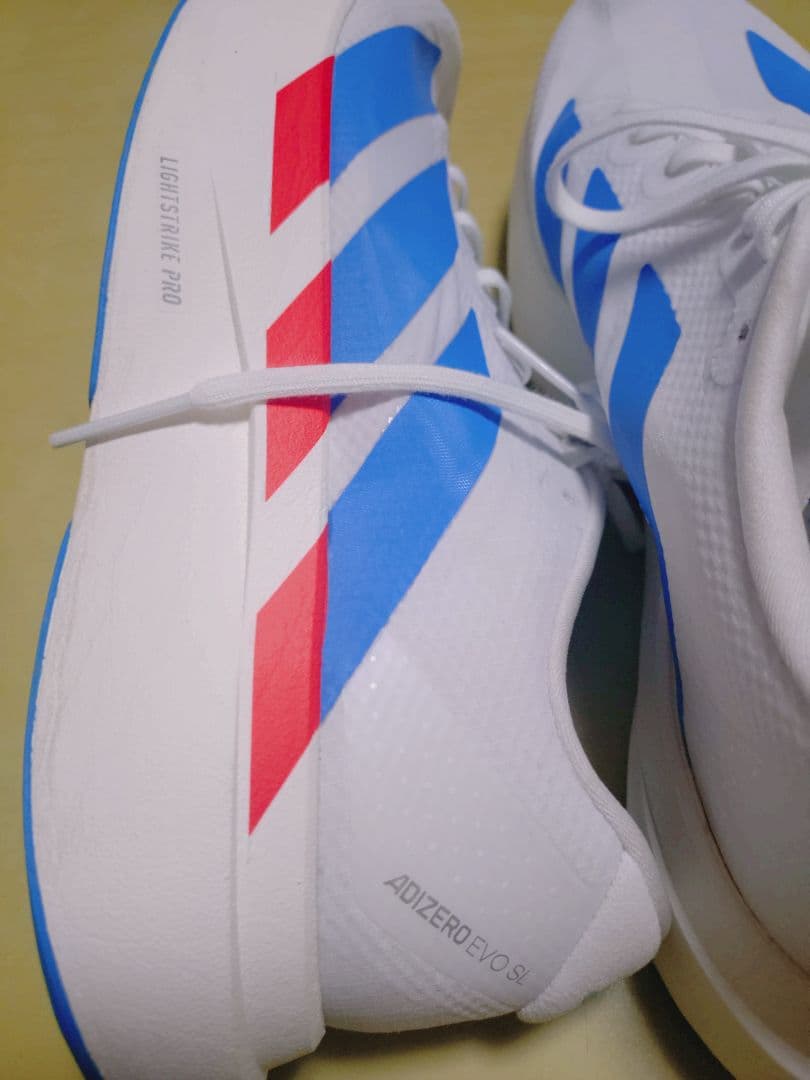 adizero evo sl 27cm ランニングシューズ ホワイト/ブルー