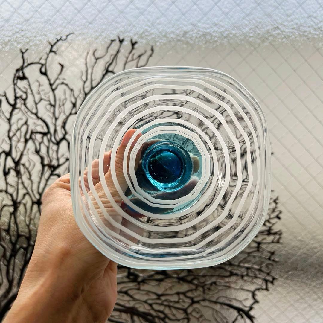 骨董　時代ガラス　超希少　四角型　白糸巻紋　水色脚付　氷コップ　ウラン