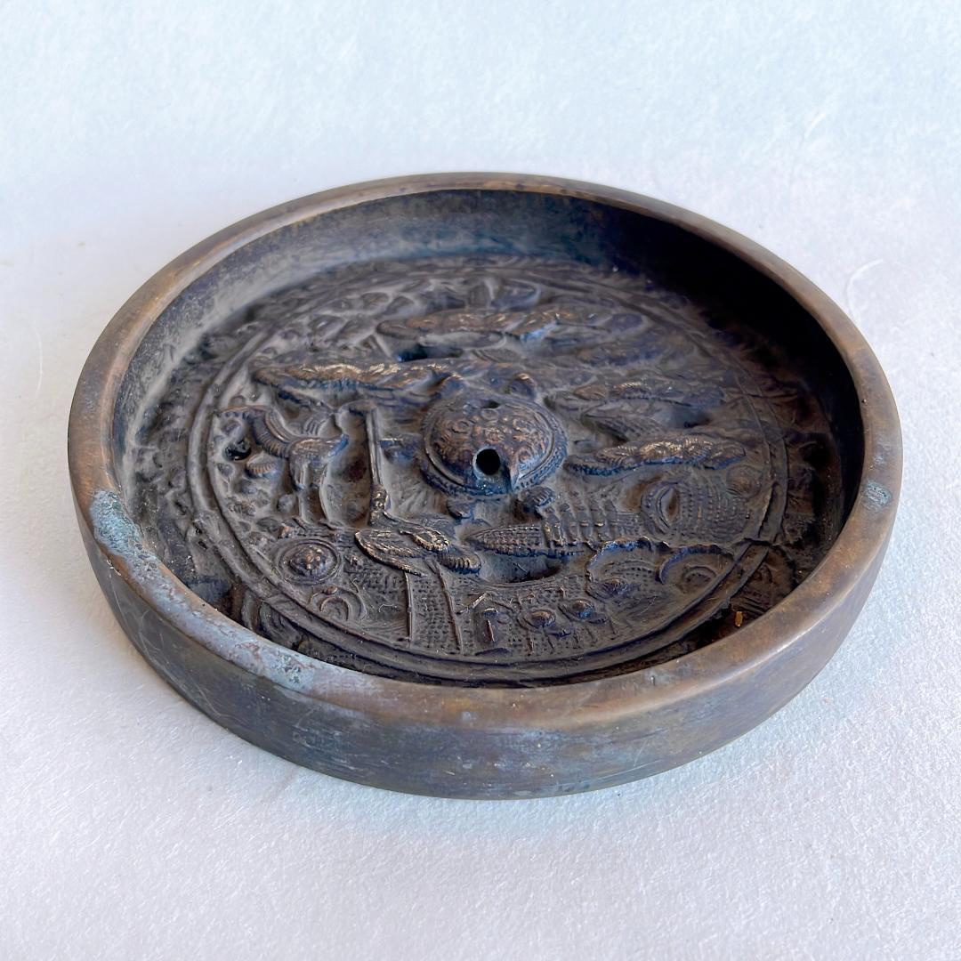 江戸期 古鏡 銅鏡 和鏡 円鏡 鶴亀松文 浮彫 金工細工 天下一 銘有 骨董