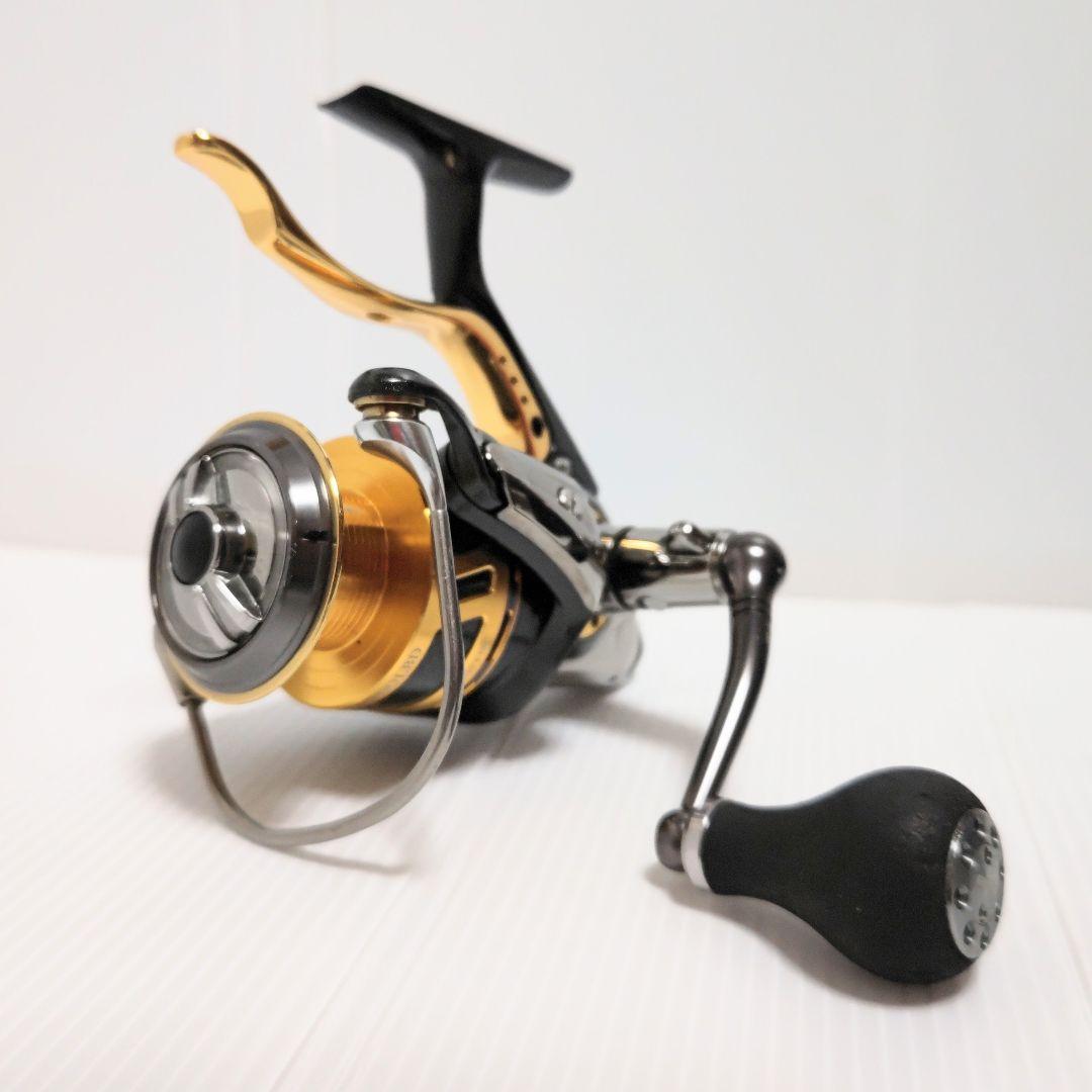 バラサンハンドル付き ダイワ トーナメント イソＺ３０００ＬＢＤ