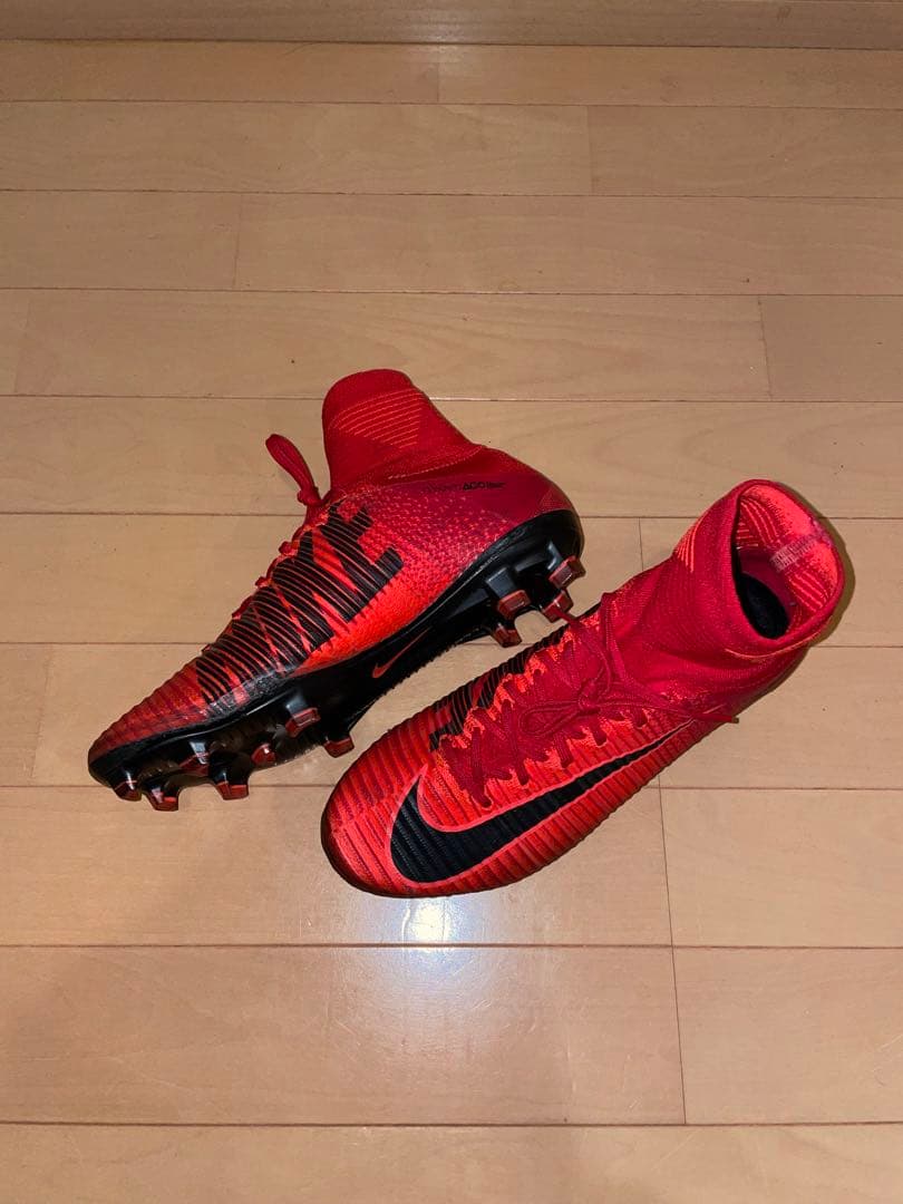 Nike マーキュリアルヴェイパー