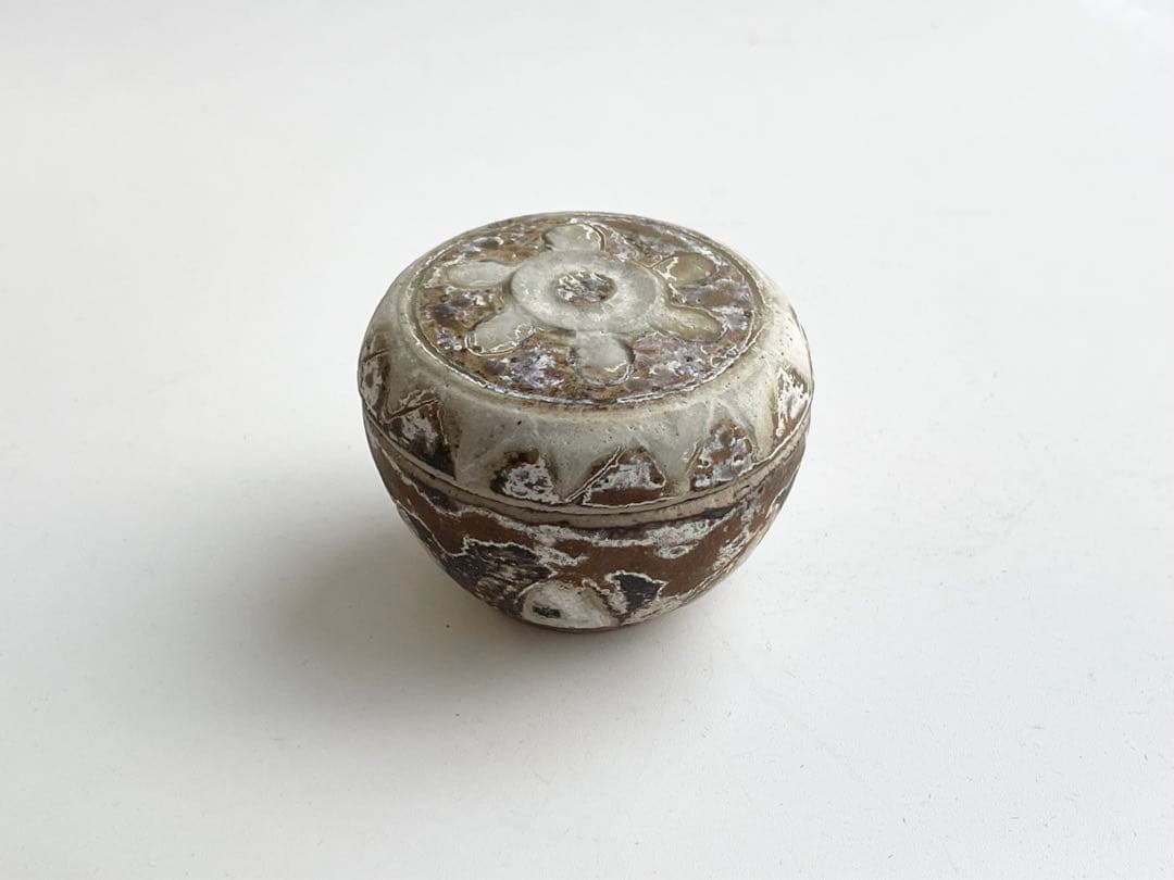 骨董　アンティーク　スンコロク　香合　宋胡録　タイ古陶　スワンカローク　茶道具