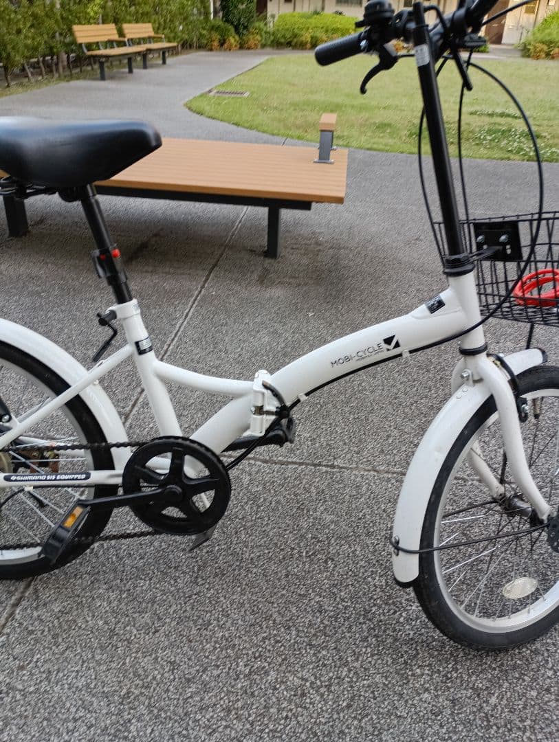 折りたたみ自転車 20インチ　6段ギア