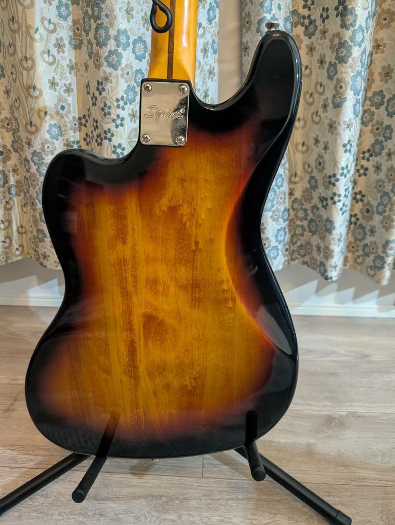 Squier　BASS VI スクワイア　ベースシックス