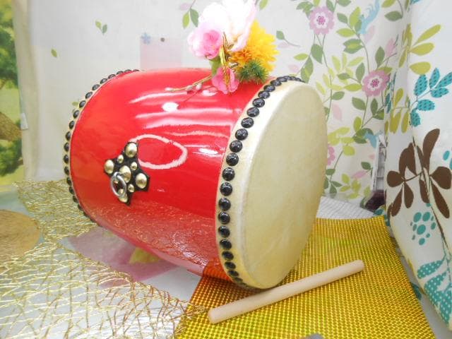 新品未使用(送料無料)19.800円　エイサー大太鼓30cm 撥付き