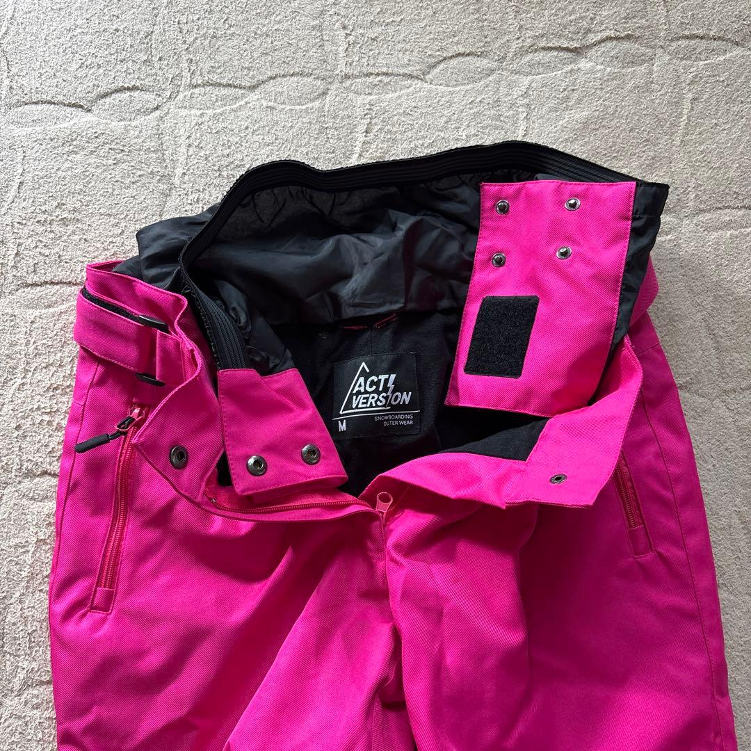 スノボーウェアー上下セットMサイズ