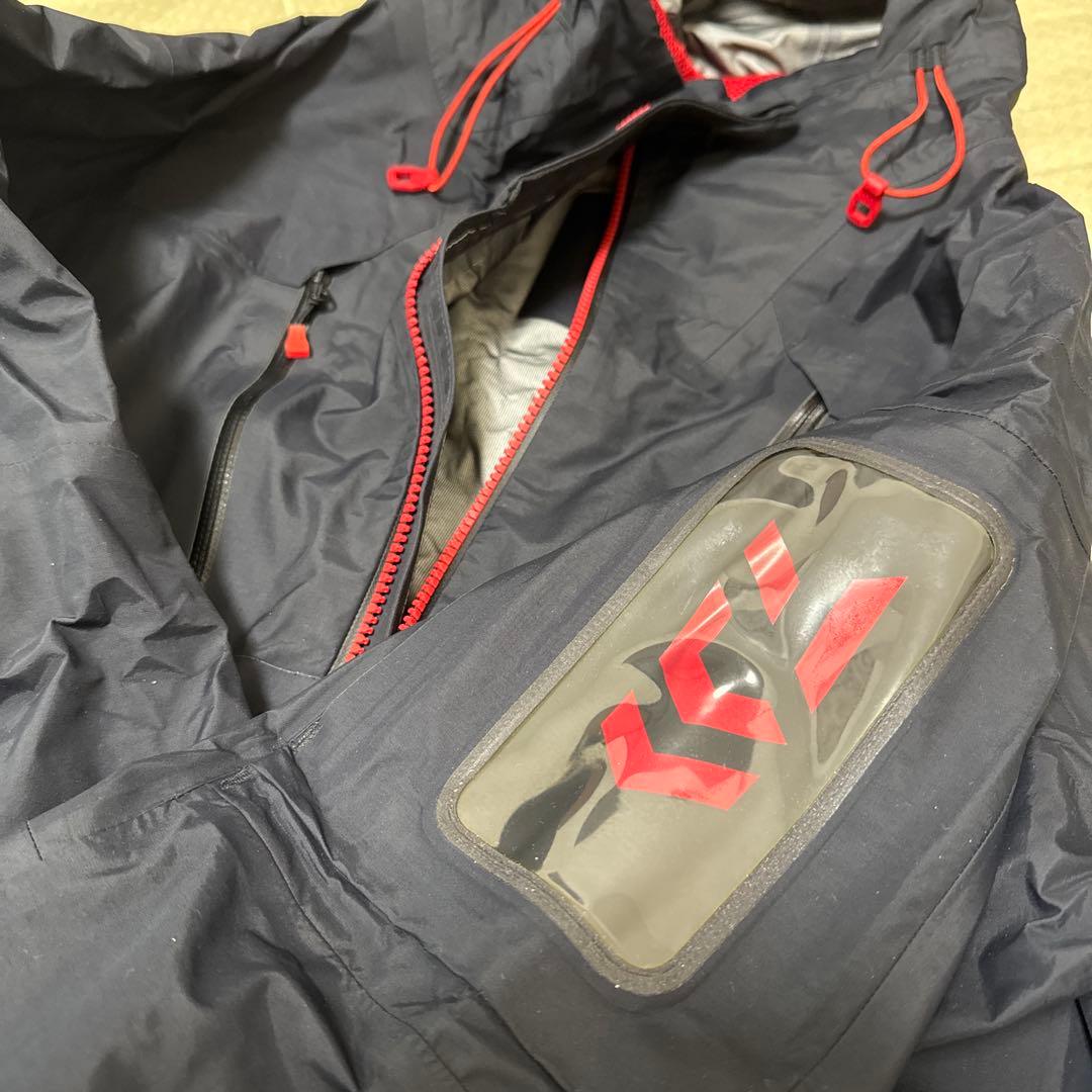 美品！！ダイワ 　レインマックス オールウェザーショートレインジャケット　L