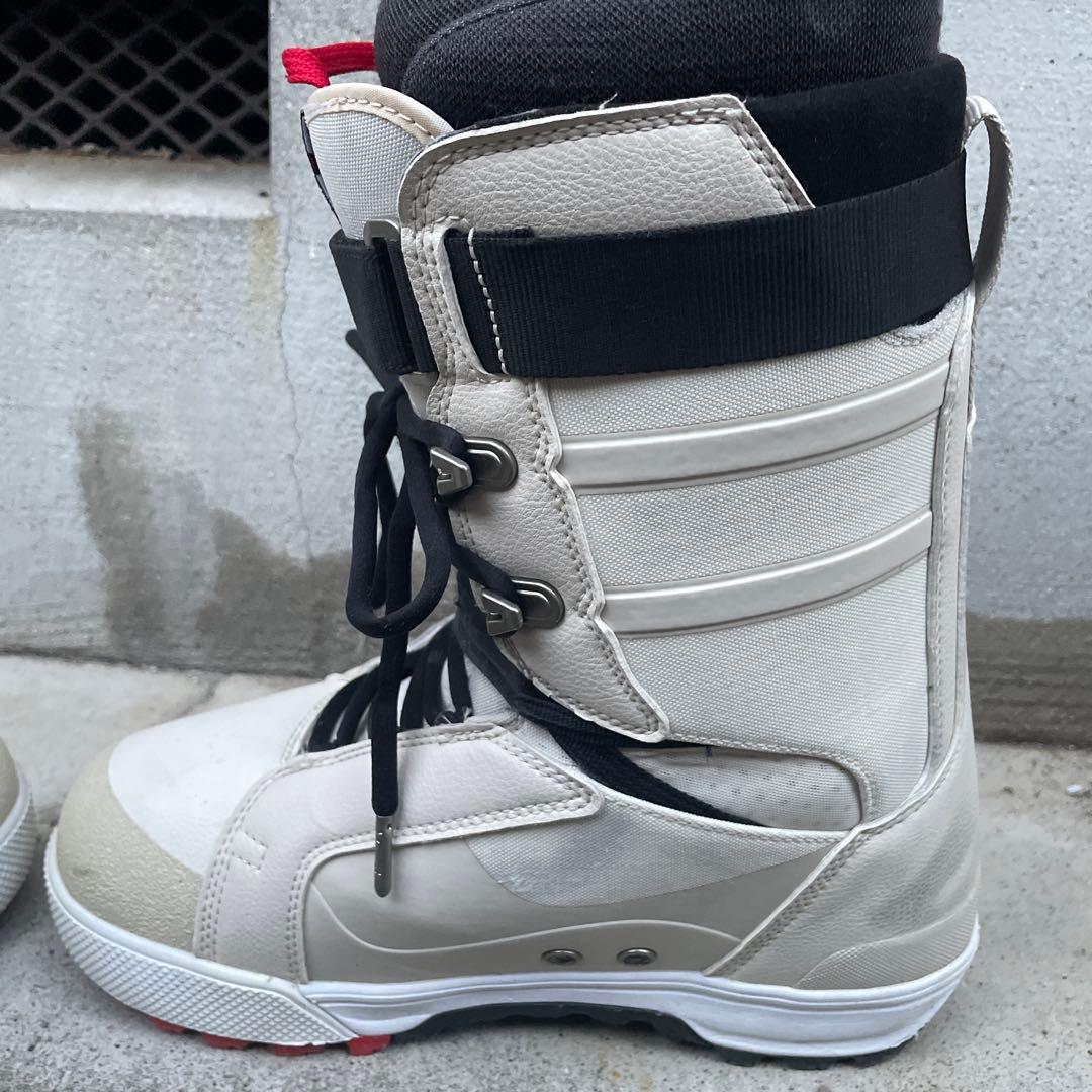 VANS スノーボードブーツ ホワイト/ブラック/レッド