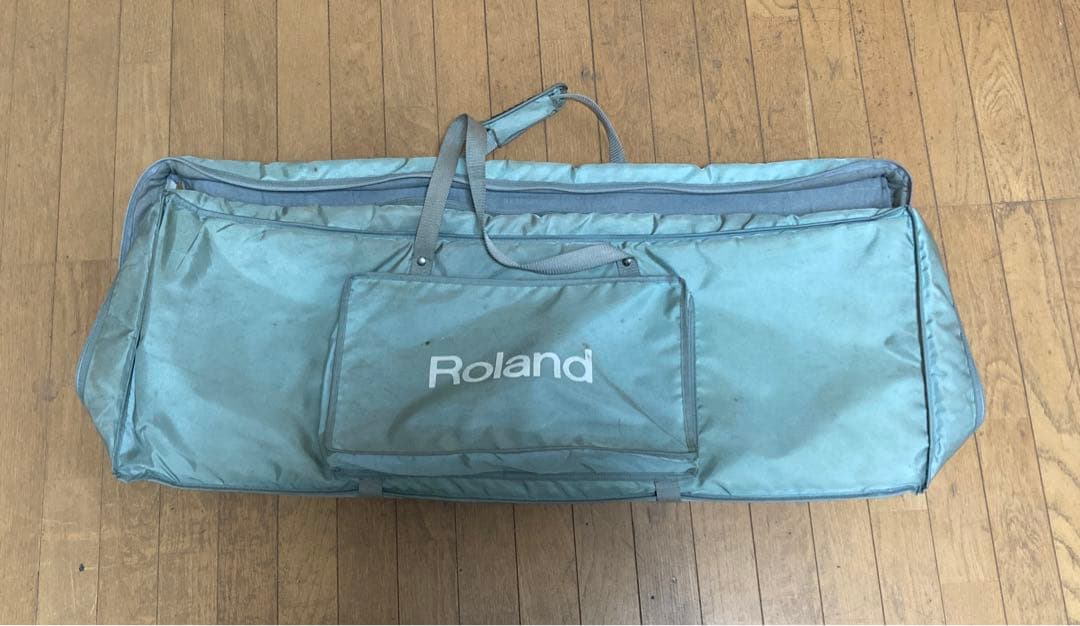 ローランド D-50 シンセサイザー〈内蔵電池切れ〉