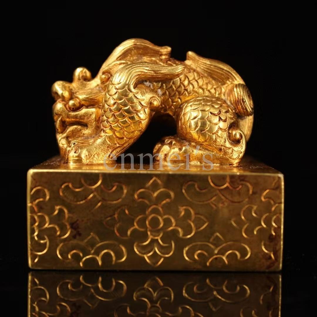 中国古美術・旧蔵鏨刻鎏金の爬龍印鑑・純銅製・高浮彫り・置物・書道具・文房具・風水