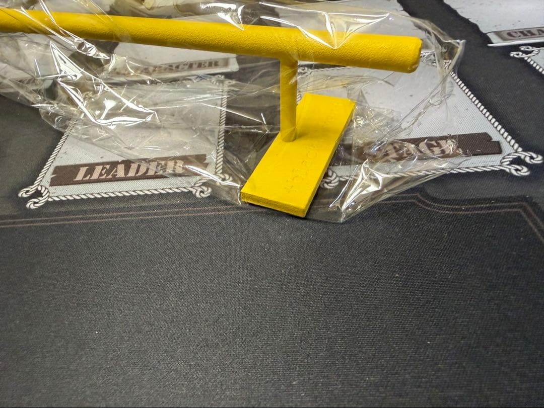 black  ブラックリバー　丸レール　イエロー　指スケ