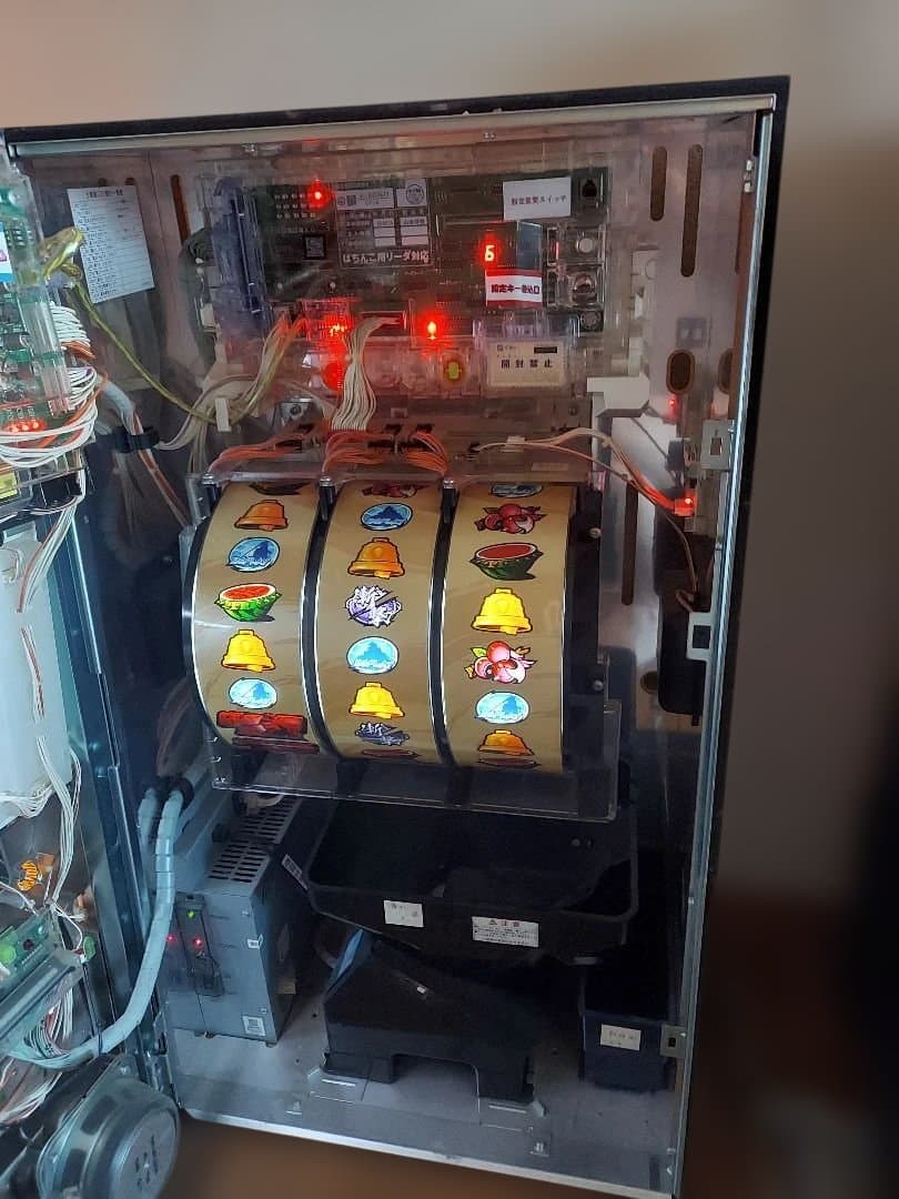 い*お様 【商品説明をお読みください】パチスロ実機　戦国嵐　不要機付き