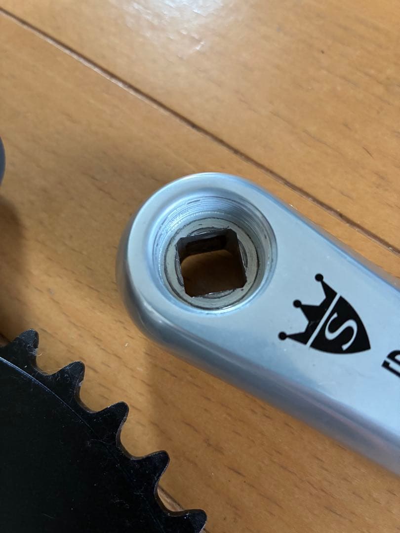 セール中　Sugino RD4&Messenger 46T 130mm BB