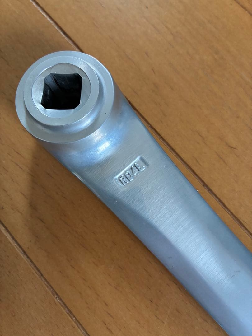 セール中　Sugino RD4&Messenger 46T 130mm BB