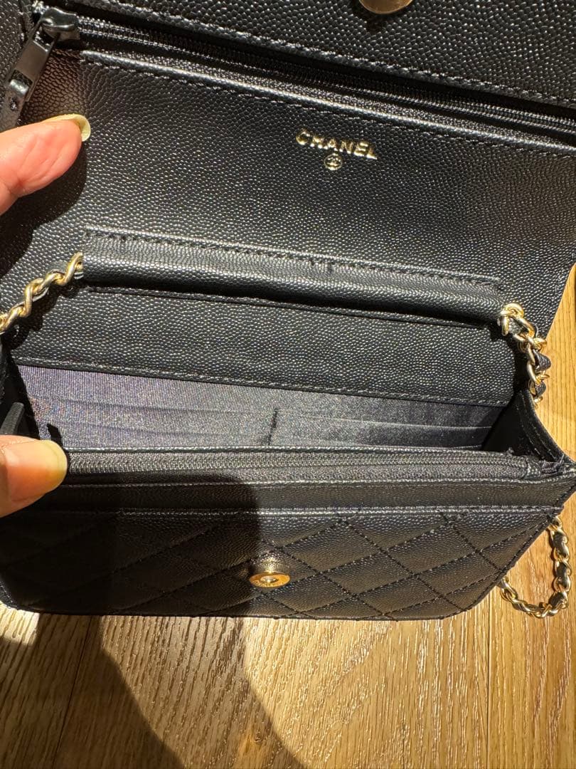 CHANEL ノベルティ　ショルダーバッグ　チェーンウォレット　キルティング