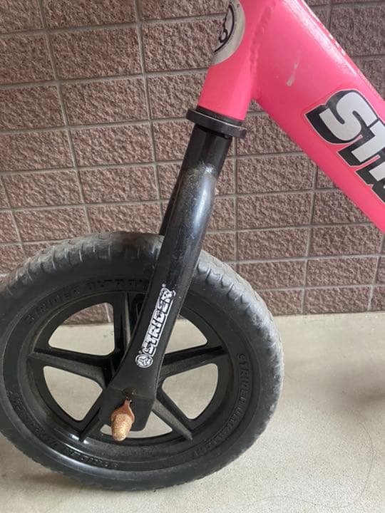 ストライダー STRIDER ピンク　スポーツタイプ