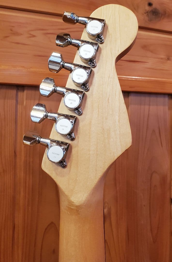 ジミヘン仕様！ストラトキャスター ギター 右利き ゴトーペグ付き！