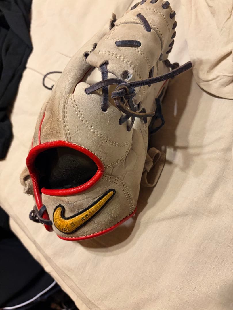 Nike ベージュレザーグローブ NIKE激レア 手に入らない限定モデル