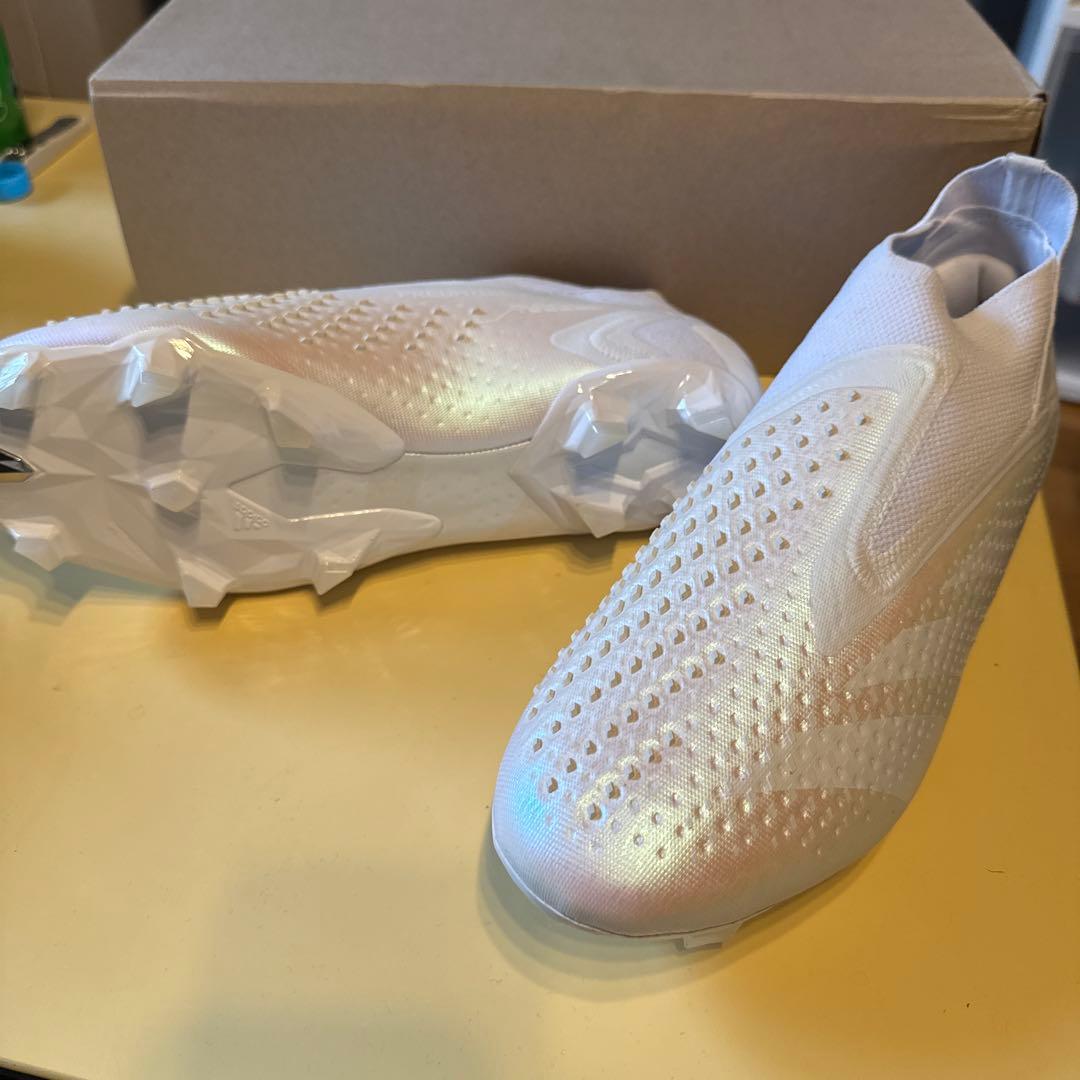 シューズ PREDATOR ACCURACY+ FG