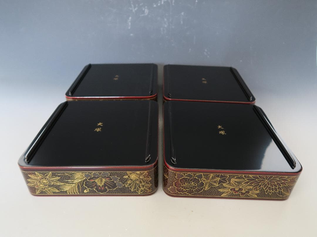 【輪島塗】溜塗 四季草花沈金 二段重 二セット ※底名あり 内朱塗 天然木 共箱
