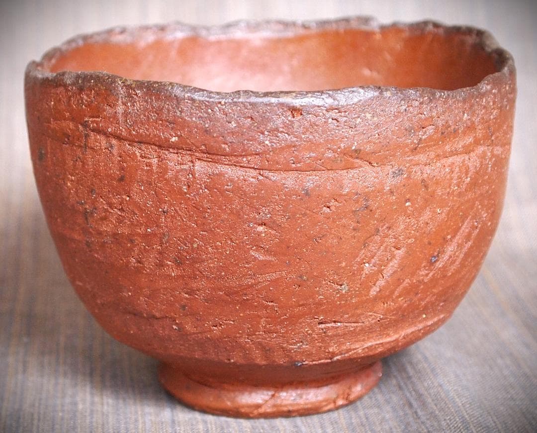 希少作★前嶋　五一郎【義弟：原田拾六】★備前〈手び練り）茶碗★緋色